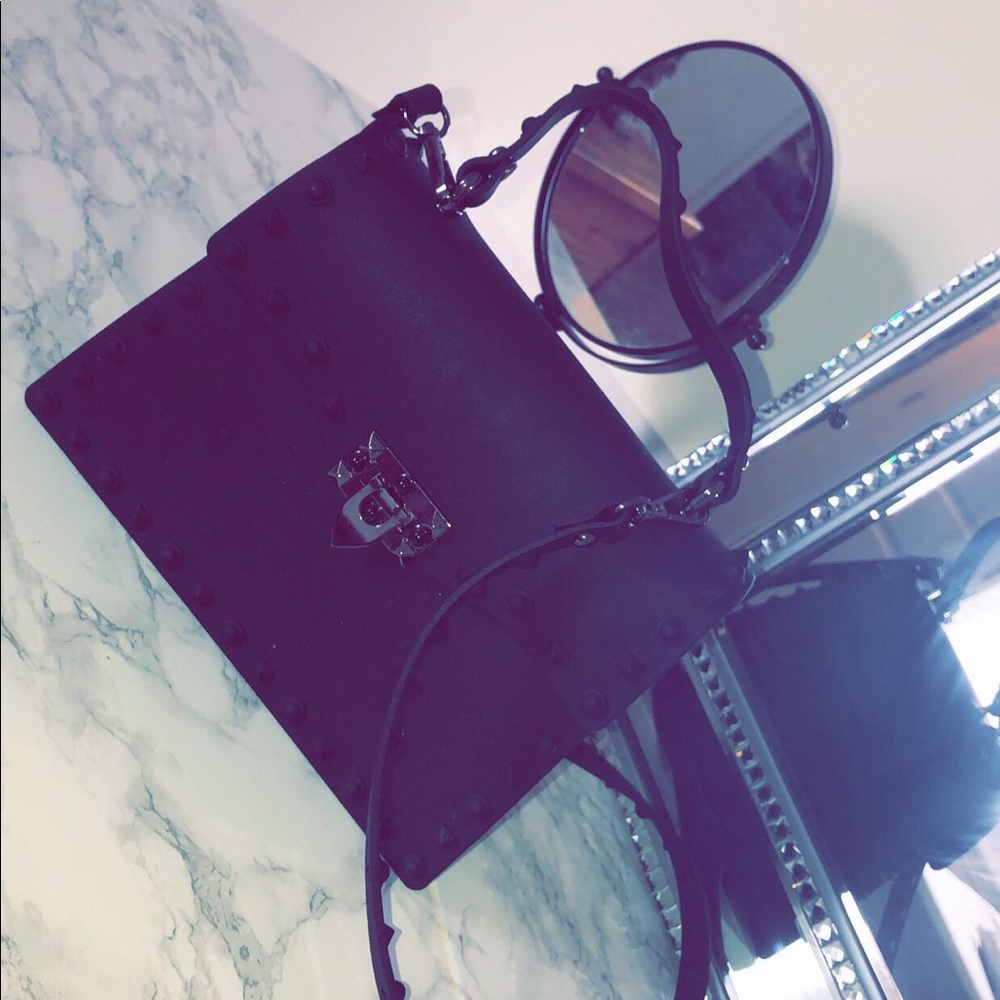 Black purse